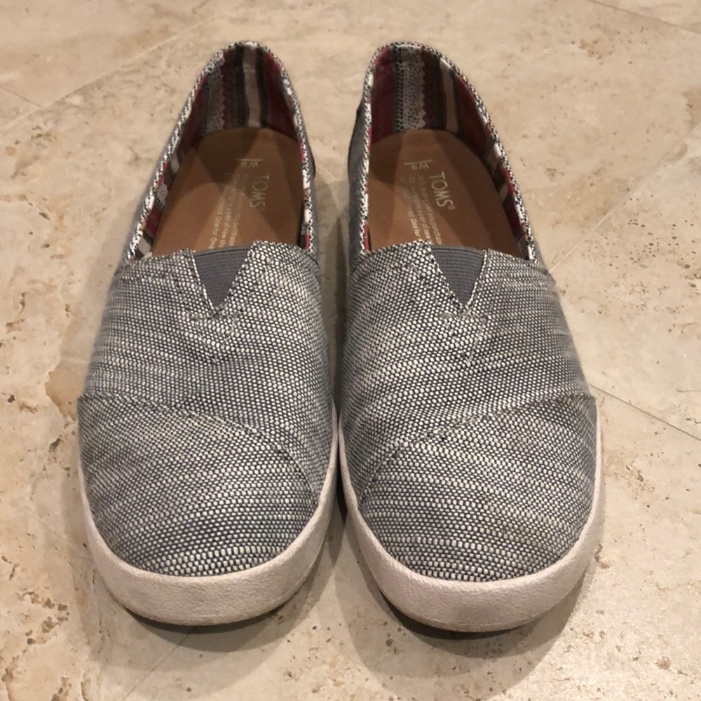 Toms shoes